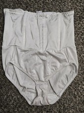 VINTAGE ADONNA PANTY GIRDLE SIZE 32 HOOK FRONT & CROTCH WHITE
