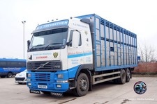 Truck Photo 6x4 Volvo RJ Travelen Livestock YX51KFK