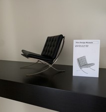 Vitra Miniature Barcelona Chair - Mies van der Rohe - BLACK - Limited Edition