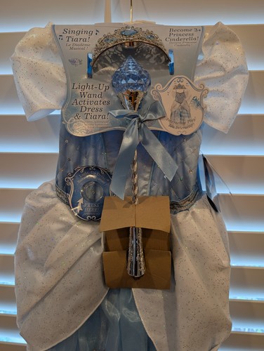 New disney store cinderella - disney,