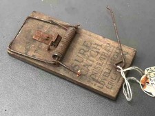 Vintage Mouse Trap - Sure Catch Lovell MFG Co Erie American)