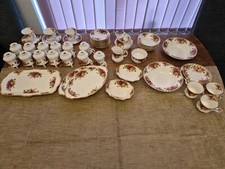 ROYAL ALBERT OLD COUNTRY ROSES