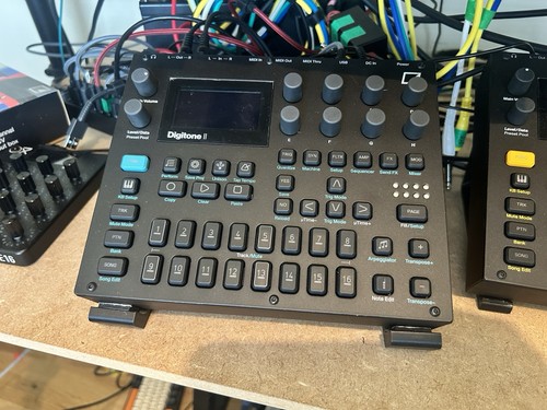 Elektron digitone poly - digitone, ii