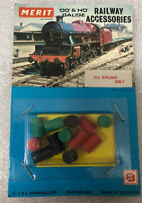 VINTAGE MERIT RAILWAY ACCESSORIES OO/HO SCALE 5067 SET OF 12 OIL DRUMS