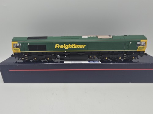 6824 bachmann 726y class - #6824, 32-726y