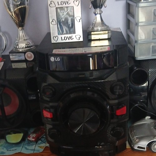 Compact shelf stereo fi - lg,