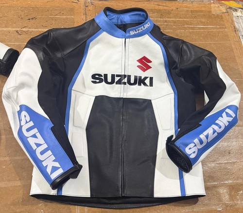 Suzuki white blue - white,