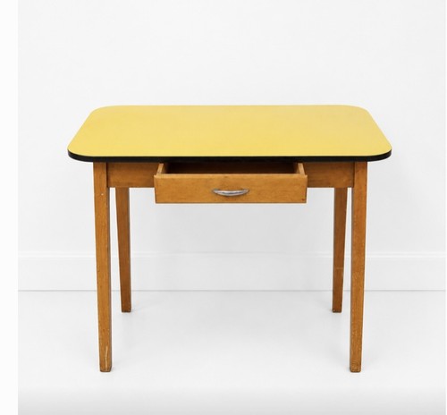 Formica table - table,
