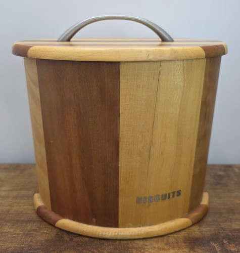 Wooden biscuit barrel striped - biscuit,