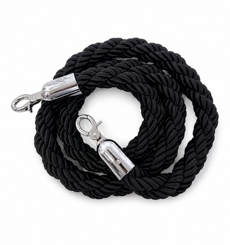 Black stanchion twisted queue - black,