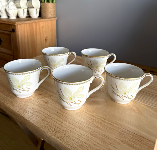 Royal doulton white nile - white,