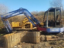 Takeuchi TB80fr Mini Digger