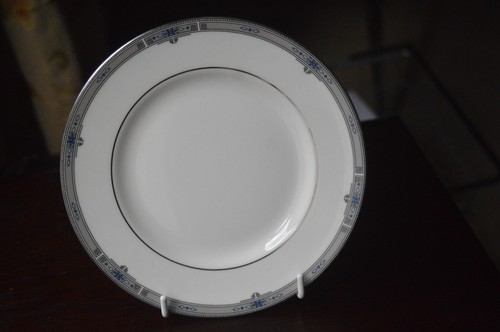 Wedgwood amherst bread plate - wedgwood,