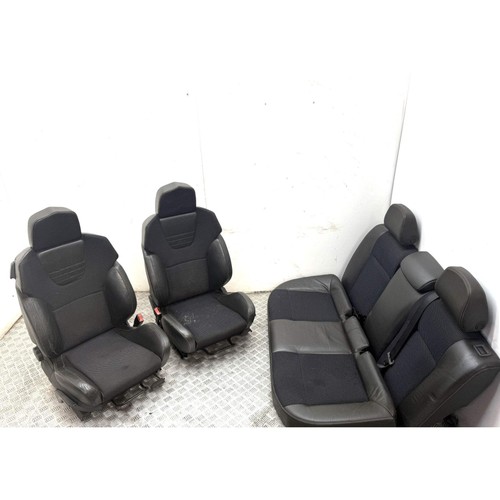 Vauxhall astra seats half - vauxhall,