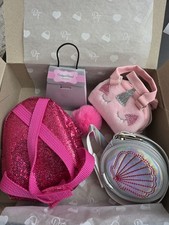 Design A Friend Handbag