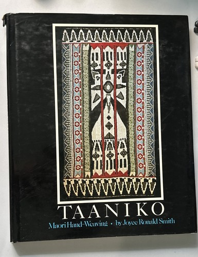 Taaniko maori hand weaving - maori, by