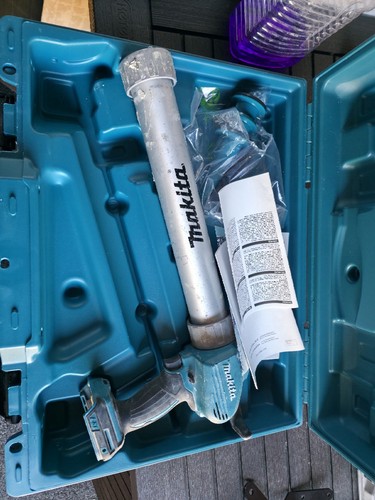 Makita dcg180 caulking - makita, gun