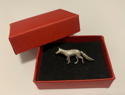 Fox silver pewter pin badge - pin,
