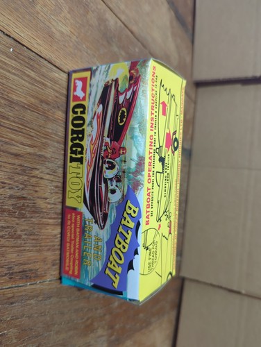 Corgi toys 107 - toys, batboat