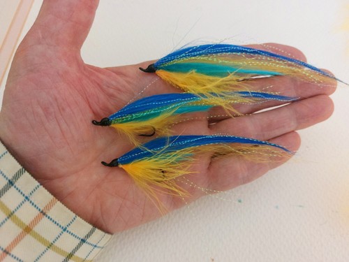 Blue yellow sunray shadow - x, blue/yellow