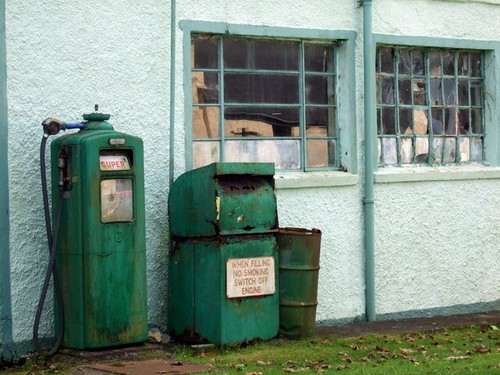 Photo petrol pump old - photo,