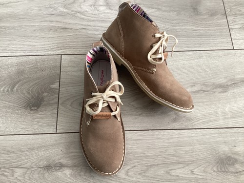 Size 36 lights brown - **size, 3.5/36