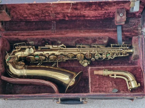 Conn viii alto saxophone - viii,