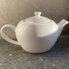 Wedgwood Bone China Teapot –