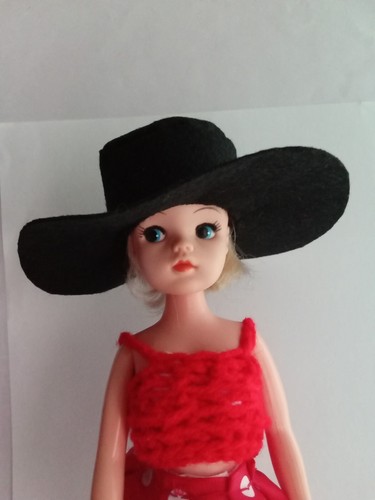 Clothes and accessories fits - and,