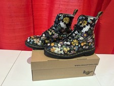 Dr Martens AirWare Size 40 UK 6.5 Pascal Darcy Floral Black Flower Boots Mint Condition