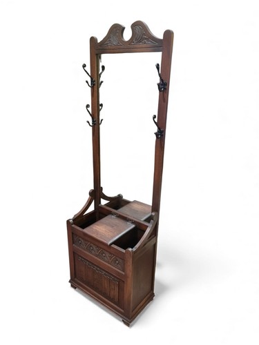 Old charm oak wood - charm, hall
