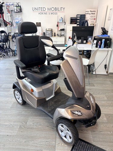 Used 8mph kymco maxer mobility - 8mph,