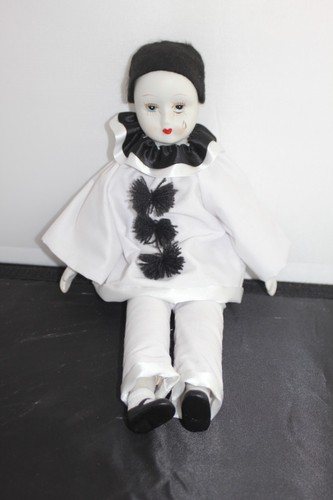 Pierrot the sad clown vintage - -the,
