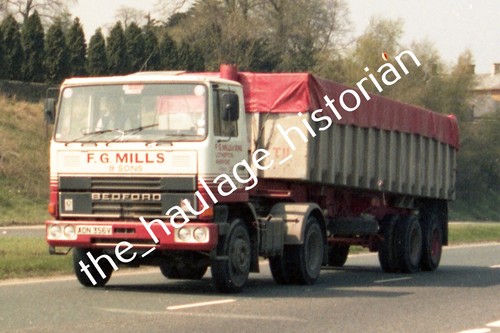 Thh truck photos bedford - thh, tm