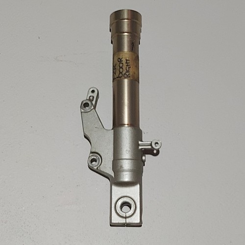 Genuine yamaha fzr600 - genuine,