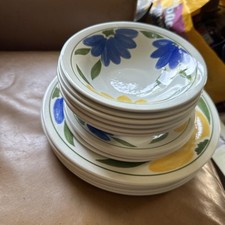 Bin Set Of Plates bowls