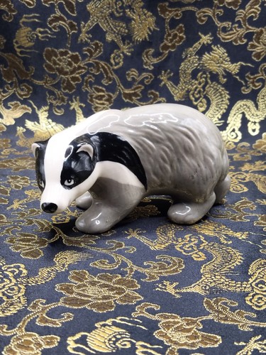 Szeiler badger studio - szeiler,