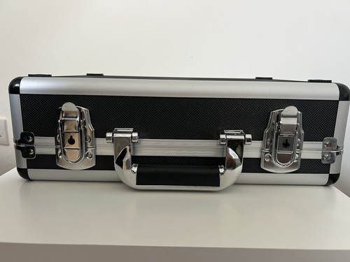 Medium aluminium briefcase - medium,