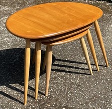 STUNNING  SET OF RETRO ERCOL NEST OF  PEBBLE COFFEE TABLES VERY CLEAN CONDITION