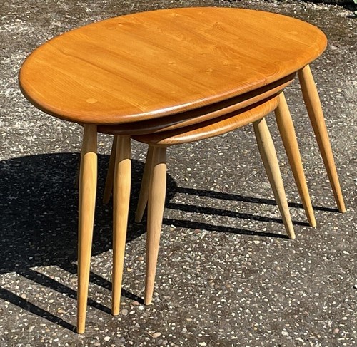Stunning set retro ercol - stunning,