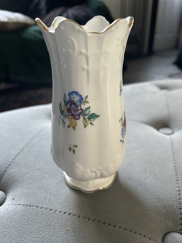 Aynsley fine bone - bone, china