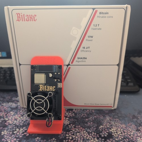 Bitaxe gamma 601 black edition - 601,