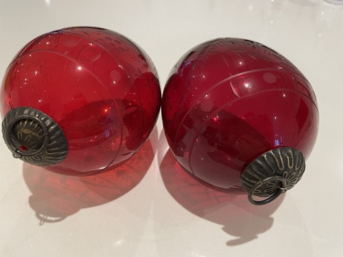 Giant etched red glass - etched,