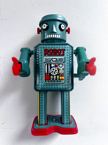 R35 vintage wind robot - r35,