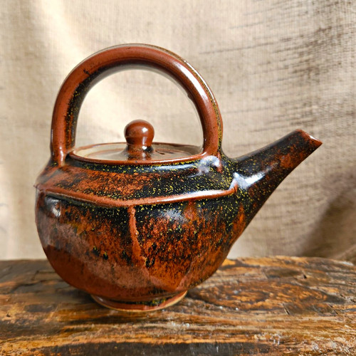 Studio pottery teapot mark - pottery,