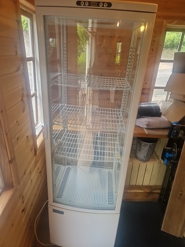Polar fridge for - fridge, cakes