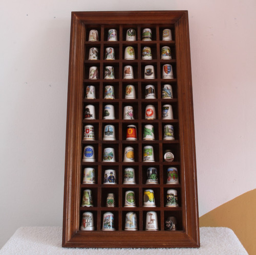 Wood thimble display - , case