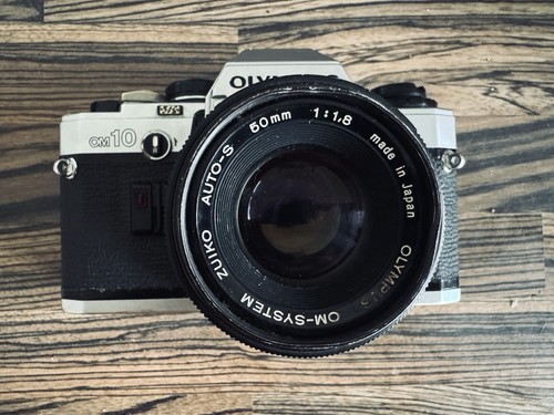 Olympus classic 35mm - om-10,