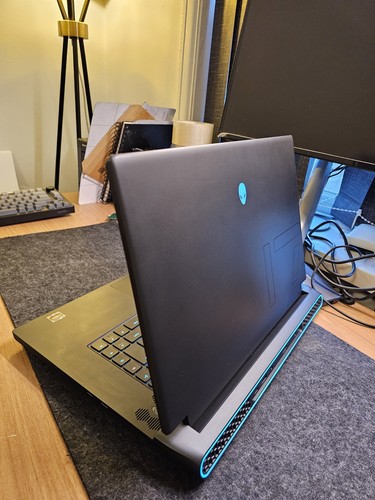 Alienware m17 rtx 3070ti - rtx,