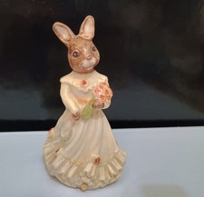 ROYAL DOULTON FIGUIRINE